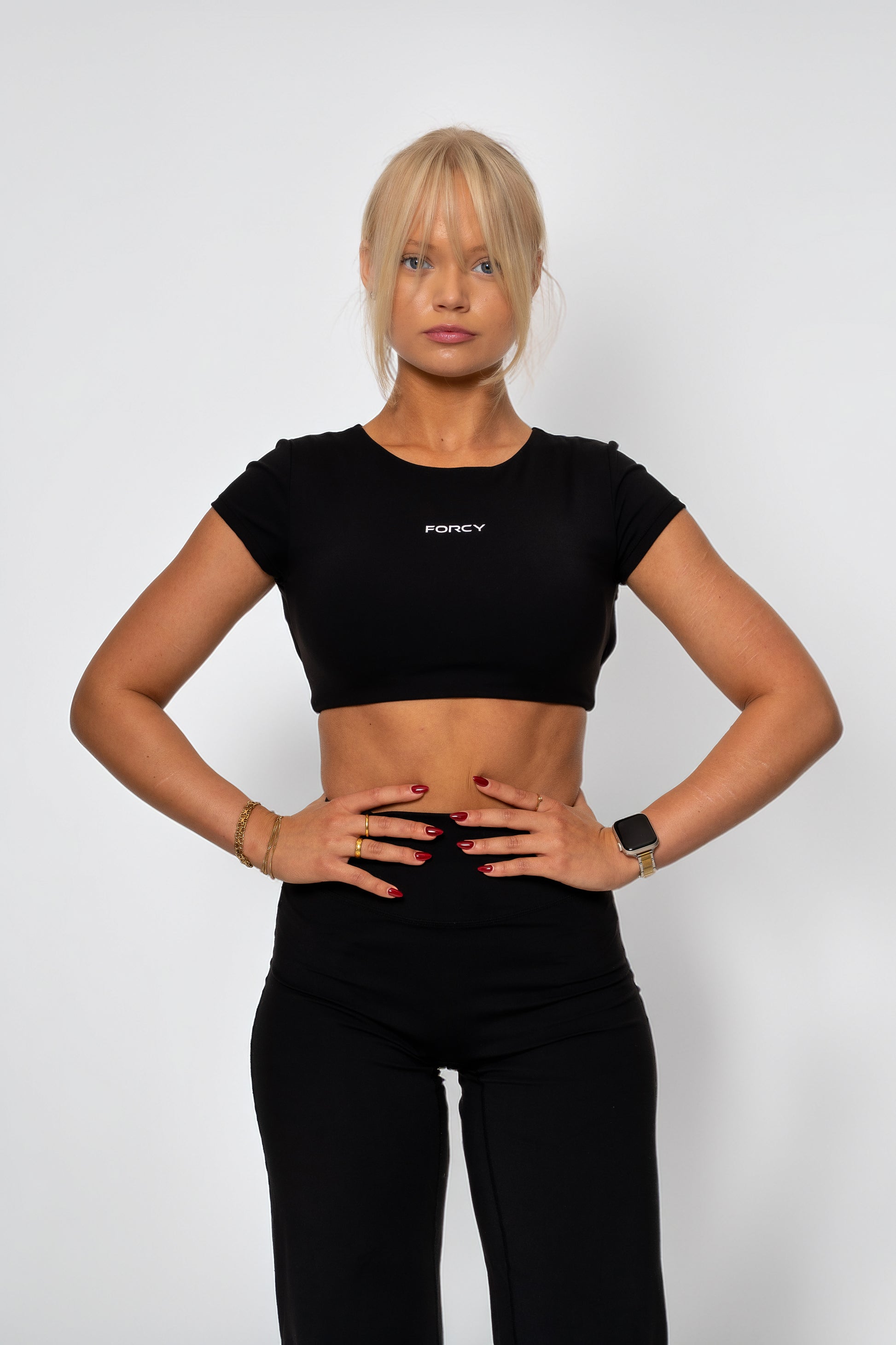 CLOUD crop top- Svart